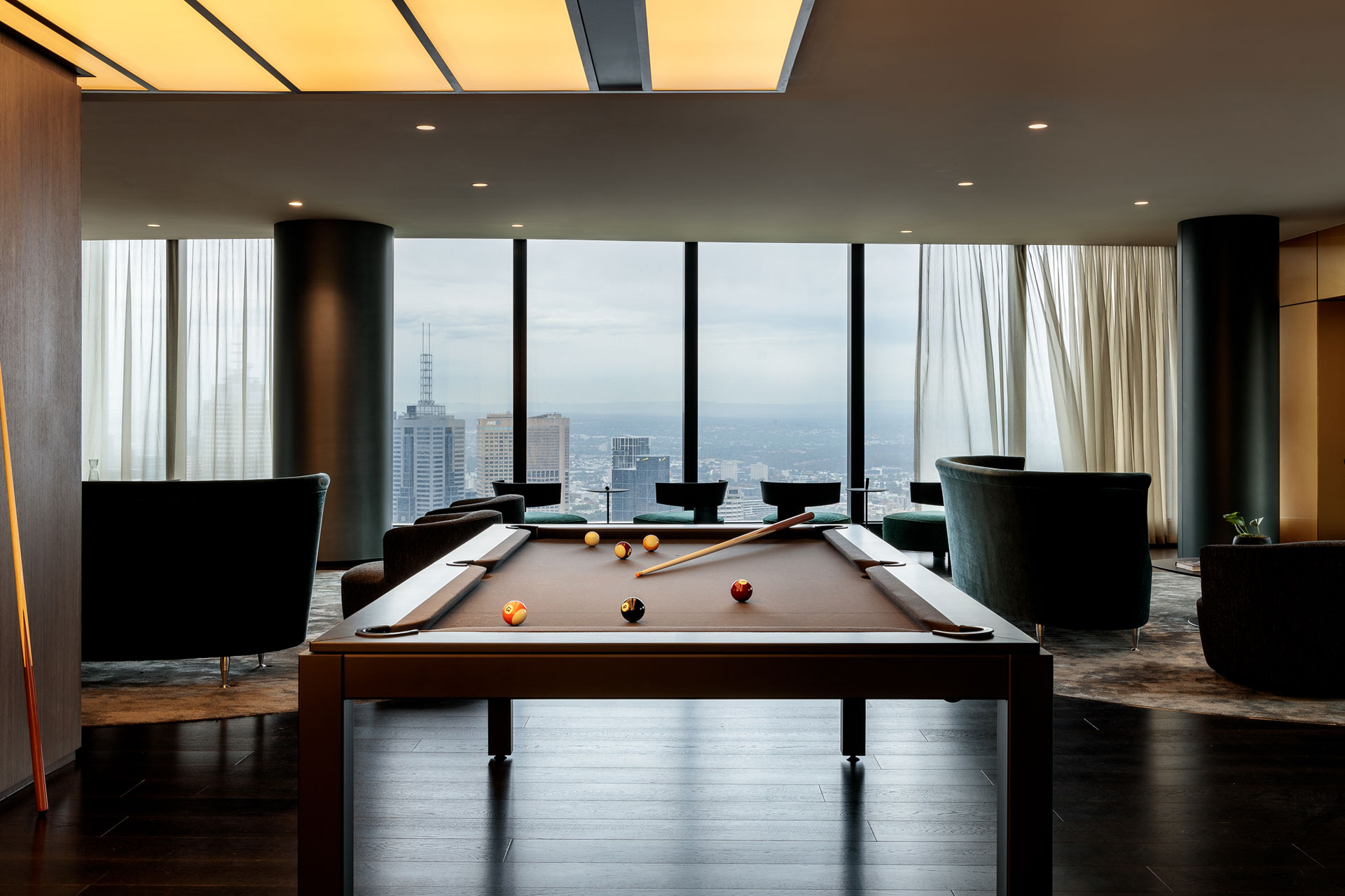 A108_Sub_Penthouse_SKY-LOUNGE-L70.-Kaye_7393_HR